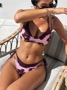 Swim Vcay 2件套女士夏季沙滩装，随机颜色印花吊带背心和比基尼泳裤套装 - 彩色 - 查看 5