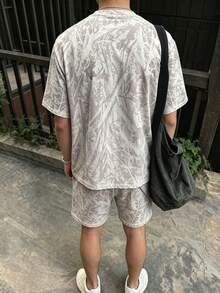 Manfinity Dauomo 夏季戶外穿搭 男士休閒短袖T恤短褲套裝 風景畫與枯葉印花圖案 舒適面料 日常穿著 運動休閒度假 - 彩色 - 查看 2