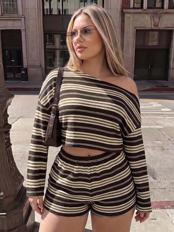 SHEIN ICON Plus Size Vintage Y2K Asymmetrical Shoulder Long Sleeve Cropped Top Flared Pants Brown Casual 2-Piece Set Back To School Outfit Bussines Autumn Fall