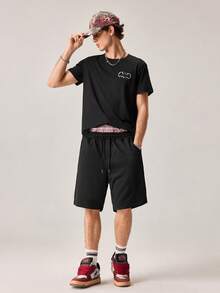 Strevion Men's Summer Fashion Batman Smoke Pattern Graphic Print Short Sleeve T-Shirt And Shorts 2-Piece Casual Everyday Set - Black - View 7