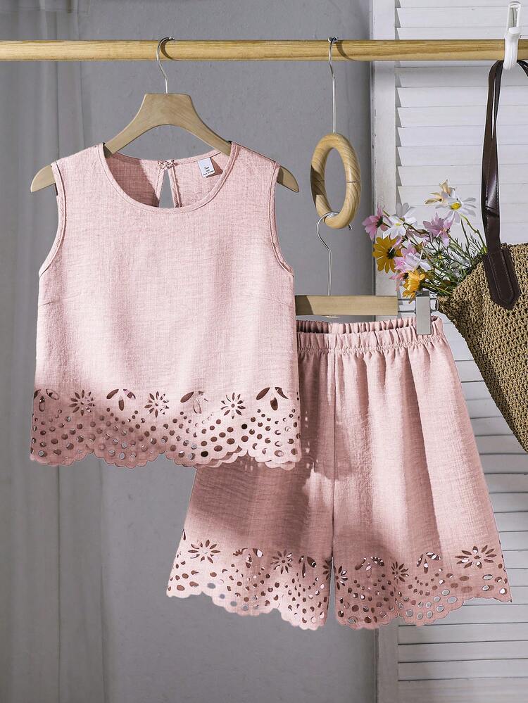 SHEIN Teen Girls 2pcs/Set Tank Top Mini Set, Sleeveless Top + Matching Shorts, Clean And Neat With A Gentle Texture. The Hollow Lace Trim On The Hem And - Pink - View 6