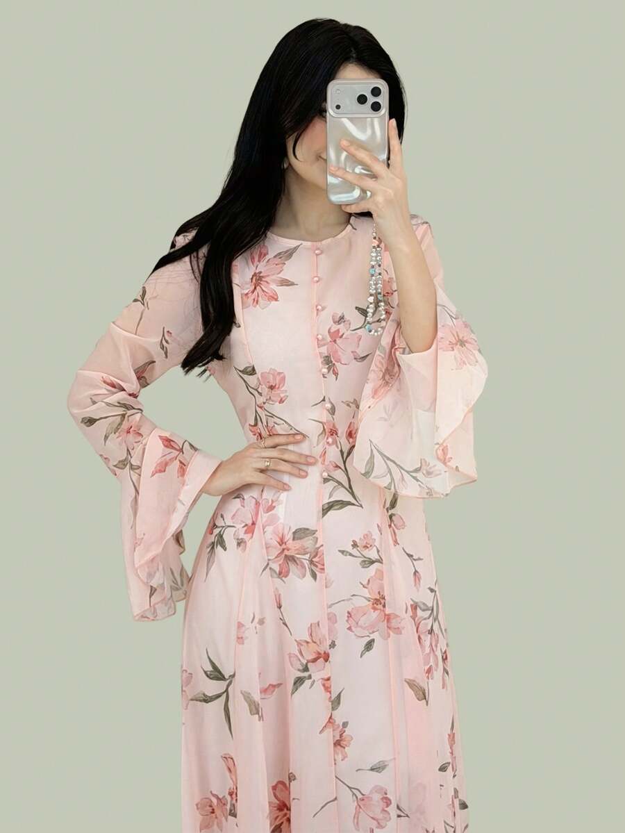 Yasmeen Edit Yasmeen Edit 花卉印花蘑菇鈕扣裝飾優雅阿拉伯風洋裝,粉色度假風 - 粉色 - 查看 1