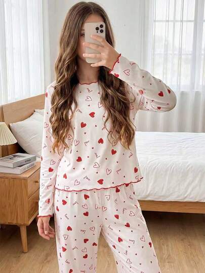 Conjunto de pijama y ropa de estar en casa para niñas preadolescentes con estampado de carta de amor y corazones pequeños, color contrastante, ribete de volantes, sudadera de manga larga y pantalones largos