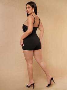 SHEIN BAE CURVE Plus Size Women's Black Cup Strap Short Jumpsuit - Black - View 2