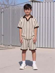 青少年男孩夏季休閒極簡提花拼色短袖上衣與短褲套裝，寬鬆舒適版型，適合日常外出、學校活動、家庭聚會、戶外玩耍 - 咖啡棕 - 查看 6