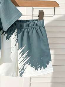Young Boy Letter Print Colorblock Short Sleeve T-Shirt And Shorts Set - Multicolor - View 6