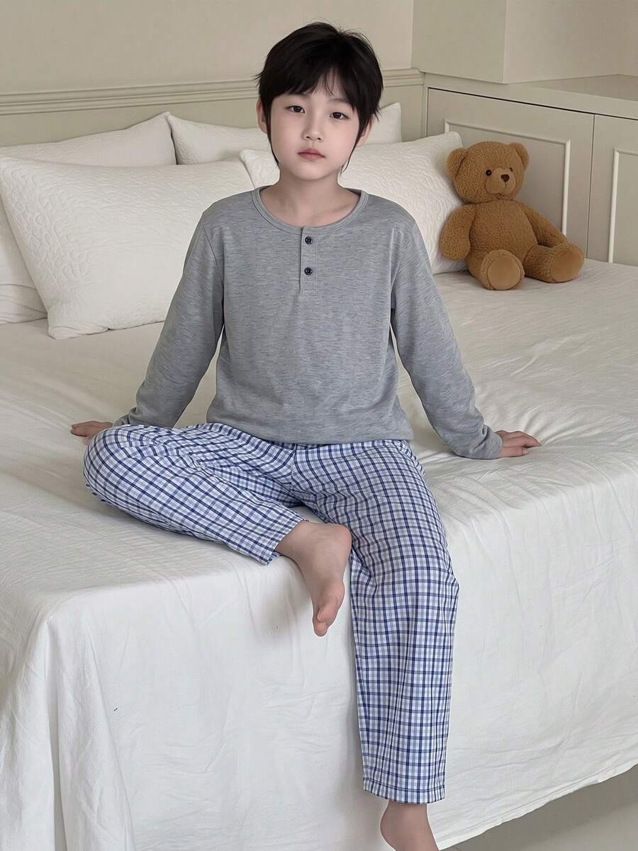 2件組青少年男孩居家服套裝,韓式復古灰色長袖上衣搭配休閒寬鬆時尚藍白格紋長褲,秋冬/四季適用 - 藍色 - 查看 1