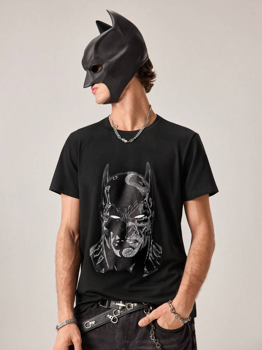 Strevion Men's Minimalist Batman Logo Print Round Neck Short Sleeve T-Shirt, Summer - Black - View 1