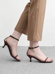 CUCCOO BIZCHIC 女款中跟涼鞋，深棕色，方頭設計，優雅大方，休閒簡約舒適，適合職場通勤、約會穿搭及正式場合正裝 - 咖啡棕 - 查看 6