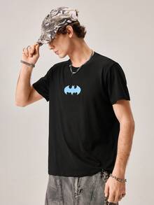 Strevion Men's Minimalist Batman Logo Print Round Neck Short Sleeve T-Shirt, Summer - Black - View 4