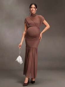 Cheriluna Maternity فستان أمومة برقبة عالية وتغطية الكتف من الشبك، تجعيد أحادي الجانب للبطن، ملائم مرن ضيق، حافة شفافة متسعة، قماش فاخر بلون القهوة، فستان طويل أنيق بأسلوب الحفلات للنساء الحوامل - بني - مشاهدة 1