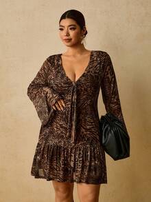 Travachic Plus Size Women's Casual Paisley Flower Print Patchwork Flare Sleeve Dress For Holiday Fall - Multicolor - View 5