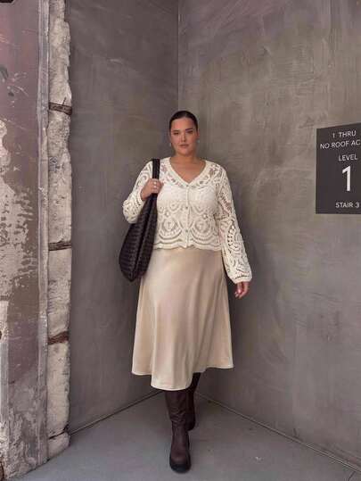 SHEIN CURVE+ Plus Size Women's Early Autumn Casual Hollow Crochet Cardigan