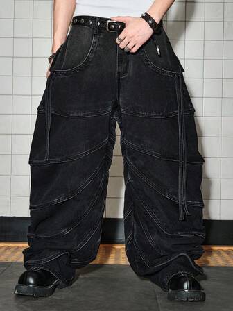 Jeans de mezclilla casuales holgados con bolsillo asimétrico estructurado para hombre
