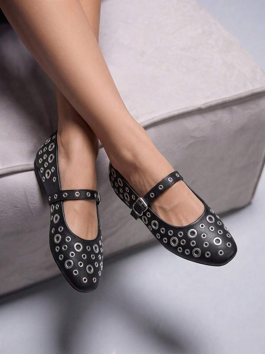 CUCCOO GRLICON Ladies, Willow Nails, Buckles, Flat Shoes. - Black - View 1