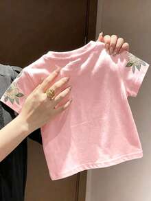 Young Girl Young Girl Young Girl 粉色蝴蝶結壓花 T-shirt，波希米亞野花植物印花復古植物風 T-shirt，馬卡龍色 - 彩色 - 查看 2