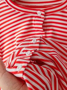 Set 3 potong Cardigan Bergaris Merah dan Celana Pendek Longgar untuk Anak Perempuan Besar Kembali ke Sekolah - Merah - View 2