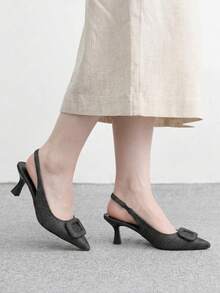 CUCCOO BIZCHIC 女鞋春夏新款 牛仔尖頭鏤空鞋 大扣飾瑪麗珍鞋 復古休閒風 日常通勤約會鞋 職場百搭氣質女鞋 法式小眾設計高跟涼鞋 - 牛仔黑 - 查看 5