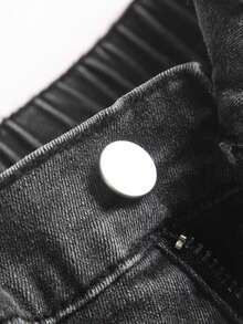 SHEIN 青少年男孩時尚休閒口袋與荷葉邊設計破洞拼接緊身牛仔褲 - 黑與白 - 查看 5