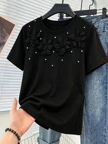 GlowEve CURVE 時尚圓領 3D 花卉珠飾大尺碼女款 T-shirt 短袖上衣 優雅通勤 春夏款 - 黑色 - 查看 3