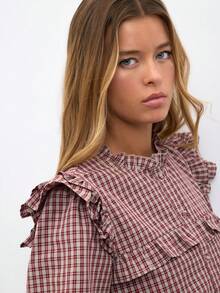 Nöista Burgundy Plaid Blouse With Ruffled Collar, Button Front & Ruffled Yoke. Elastic-Cuff Sleeves. Office, Cowgirl Style. Fall Autumn, Winter Blouse.. - Red - View 4