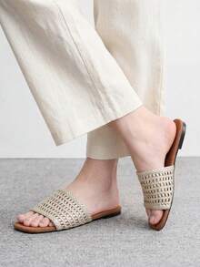 CUCCOO BIZCHIC Women's Vacation Style Woven Pattern Flat Sandals - Champagne - View 5
