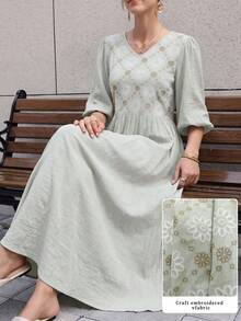 Modelyn 女款法式風格綠色V領刺繡亞麻花瓣袖寬鬆版型九分袖優雅洋裝 - 綠色 - 查看 3
