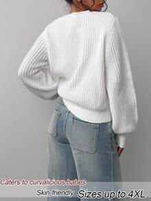 SHEIN BASICS 大尺碼女款純色圓領長袖休閒傳統毛衣，秋季正式教師風白色居家穿著 - 白色 - 查看 2