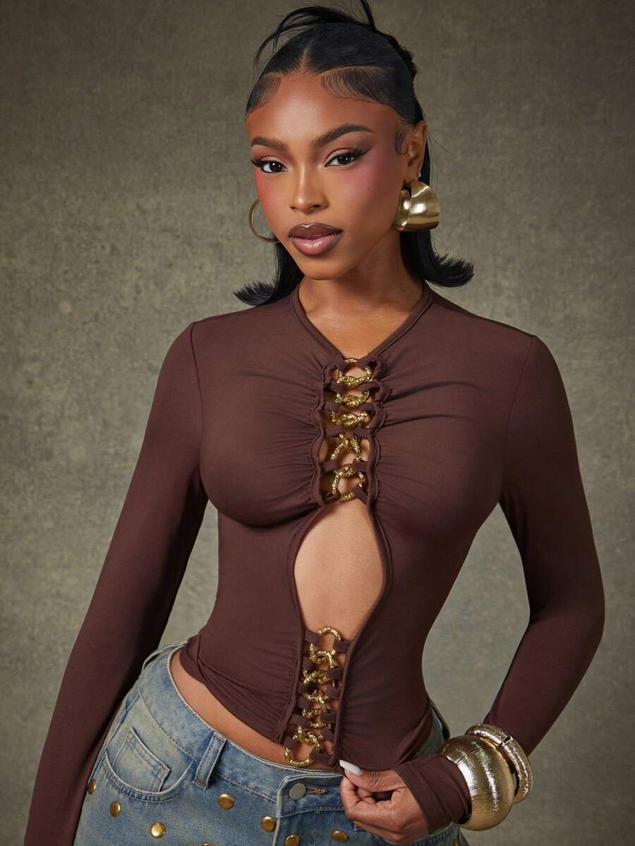 Denimoi Atasan Fashion dengan Detail Rantai dan Potongan, Atasan Seksi Lengan Panjang untuk Kencan Malam Bersama Teman Wanita (GNO), Atasan untuk Makan Malam - Coklat - View 1