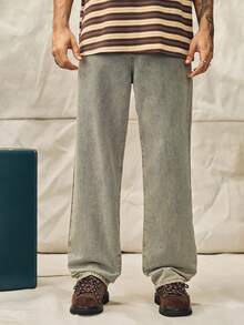 Norleigh Loose Men's Solid Baggy Jeans With Slant Pockets - Medium Wash - View 4