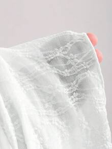 Sweetra 春夏浪漫風女款優雅杏色刺繡細肩帶荷葉邊迷你洋裝，適合休閒場合，展現優雅時尚，度假、假日與外出穿搭首選，女款夏季沙灘荷葉邊杏色洋裝 - 白色 - 查看 7