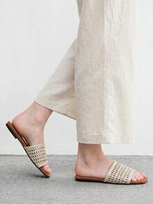 CUCCOO BIZCHIC Women's Vacation Style Woven Pattern Flat Sandals - Champagne - View 11
