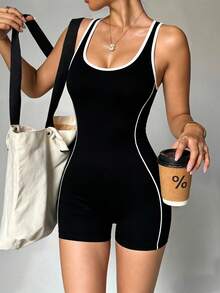 Sirith Jumpsuit Olahraga Wanita Warna Solid Hitam & Putih Kontras Leher Bulat Besar dengan Detail Silang di Belakang - Hitam - View 4