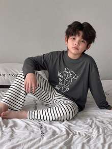Dazy Kids 大童男孩卡通印花長袖上衣與條紋長褲休閒日常居家睡衣套裝 - 灰色 - 查看 7