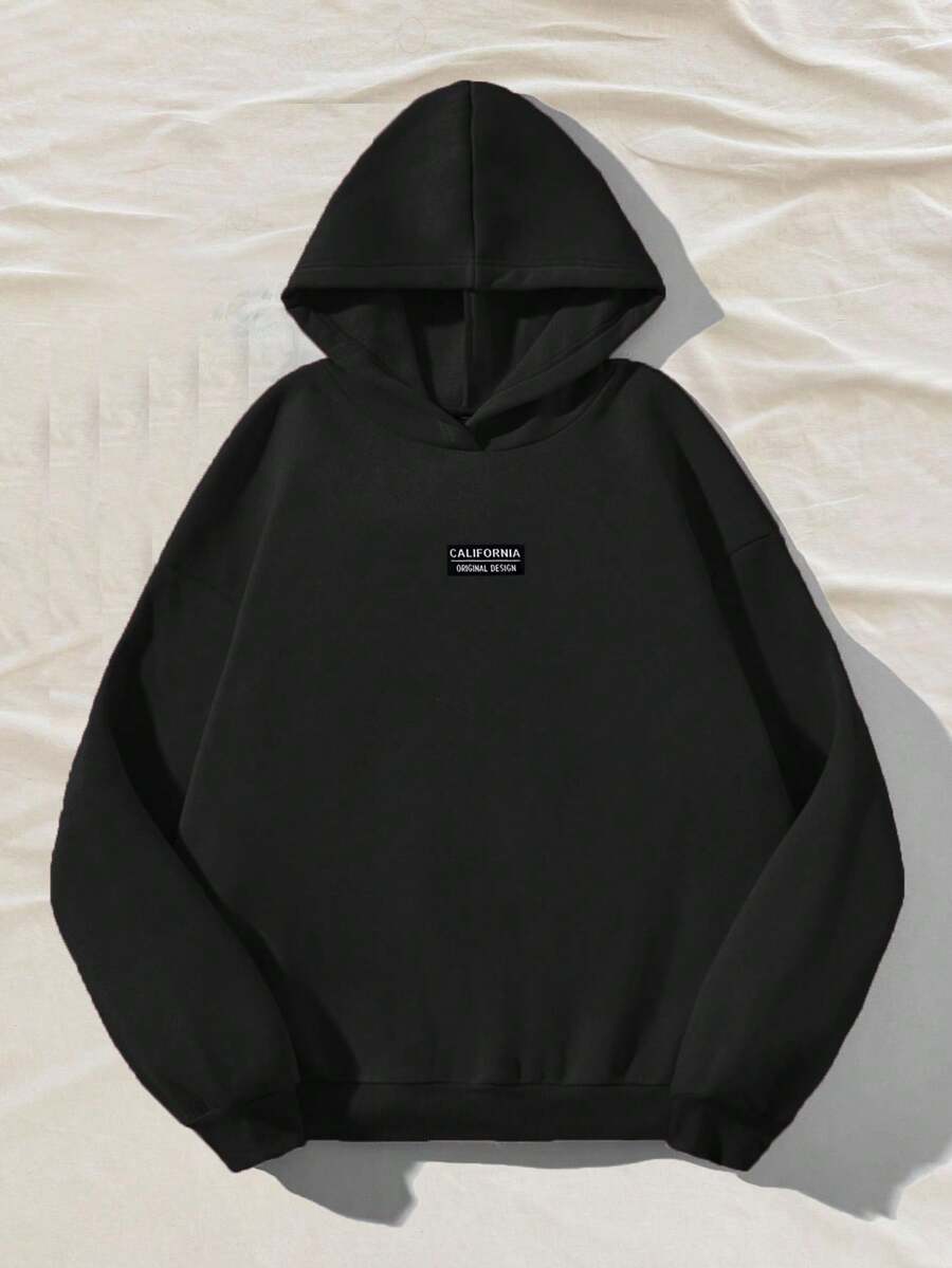SHEIN EZwear 黑色休閒極簡印花連帽長袖寬鬆女款厚實衛衣,浪漫復古胸前編織標籤印花圖案,女式正裝通勤夏季穿搭 - 黑色 - 查看 1