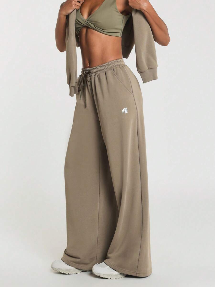 11SKNDS Wide Leg Drawstring Sweatpants With Elasticated Waistband And Logo Print For Casual Everyday Wear - Army Green - View 1