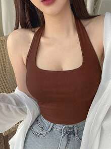 DAZY 女款修身細肩帶露背背心短版上衣，性感風格，適合夏季、春季、秋季音樂節、度假與街頭穿搭 - 棕色 - View 1