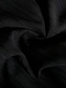 SHEIN 女童3件套，春秋款，純黑色，極簡通勤風，直條紋純色翻領長袖襯衫搭配同材質垂墜寬腿褲，內搭白色細肩帶背心，寬鬆落肩版型，適合日常穿著、校園穿搭、休閒出遊、聚會、約會及拍照 - 黑色 - 查看 7