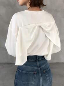 FRIFUL Kaos Wanita Warna Polos Lengan Panjang dengan Dekorasi Pita di Belakang untuk Musim Gugur, Brunch, Serba Putih, Romantis dan Lucu - Putih - View 4