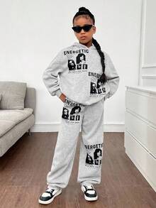 SHEIN 带有肖像和口号图案印花的 Tween Girls 宽松连帽衫和运动裤套装 - 灰色 - 查看 3