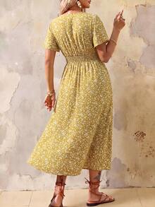 Roveilla Plus Size Dress With Ditsy Ditsy Floral, V-Neckline And Cinching Waist Maxi Women Outfit Wedding Guest Dinner Emerald Green Summer Casual Safari - Yellow - View 2