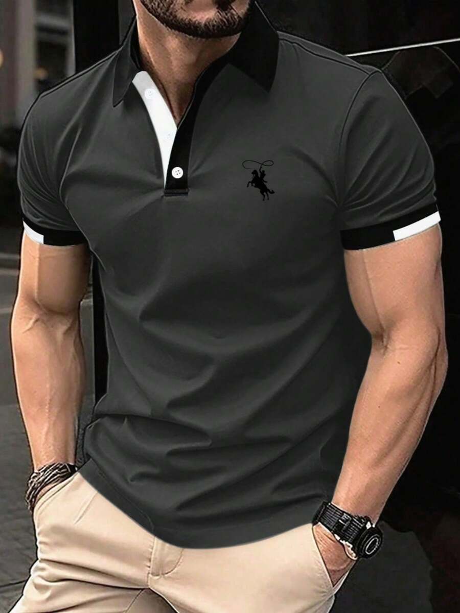 Calvornis 男士刺繡 Logo 裝飾極簡日常短袖 Polo 衫,正式款 - 深灰色 - 查看 1
