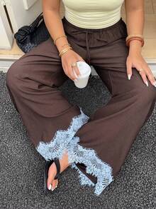 SHEIN PETITE CURVE 大尺碼女款緞面低腰寬腿長褲 棕色蕾絲拼接 度假穿搭 - 棕色 - 查看 10