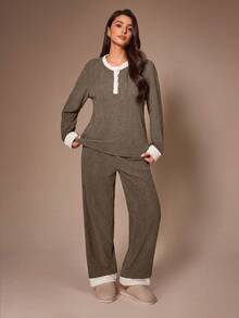 Lazeform Bộ đồ mặc nhà nữ phong cách thường ngày phối màu tương phản, chất lông xù, áo khoác mở trước tay dài và quần dài - Nhiều màu - Xem 4
