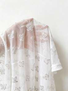 INAWLY 女款法式刺繡單排扣透視長袖防曬上衣 - 白色 - 查看 3