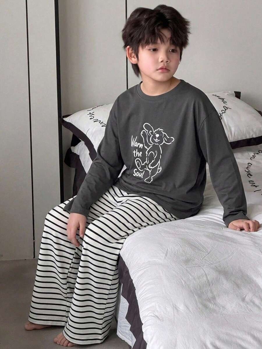 Dazy Kids 大童男孩卡通印花長袖上衣與條紋長褲休閒日常居家睡衣套裝 - 灰色 - 查看 1