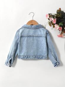 SHEIN 女童淺藍色雪洗做舊牛仔夾克，百搭短款水洗藍夾克，經典翻領單排扣百搭軟棉牛仔上衣，適合度假、日常穿著、上學、通勤、派對、居家、節日 - 中等水洗藍 - 查看 2