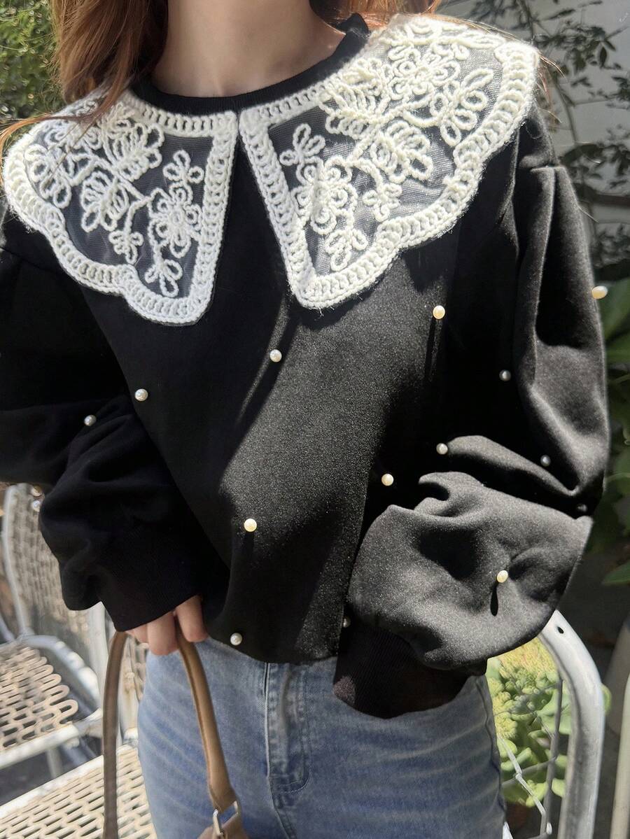 FRIFUL 女款秋冬休閒可愛優雅拼色領口串珠裝飾運動衫 早午餐穿搭 黑色花卉 - 黑色 - 查看 1