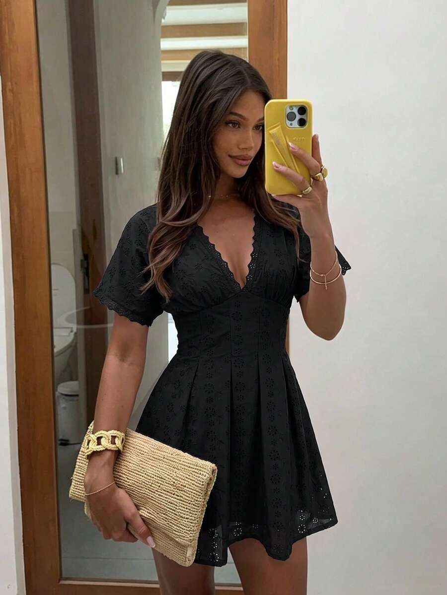 Siren Gaze Women's V-Neck Lace Patchwork Casual Romantic Elegant Daily Summer Mini Dress Vacation Party Black - Black - View 1