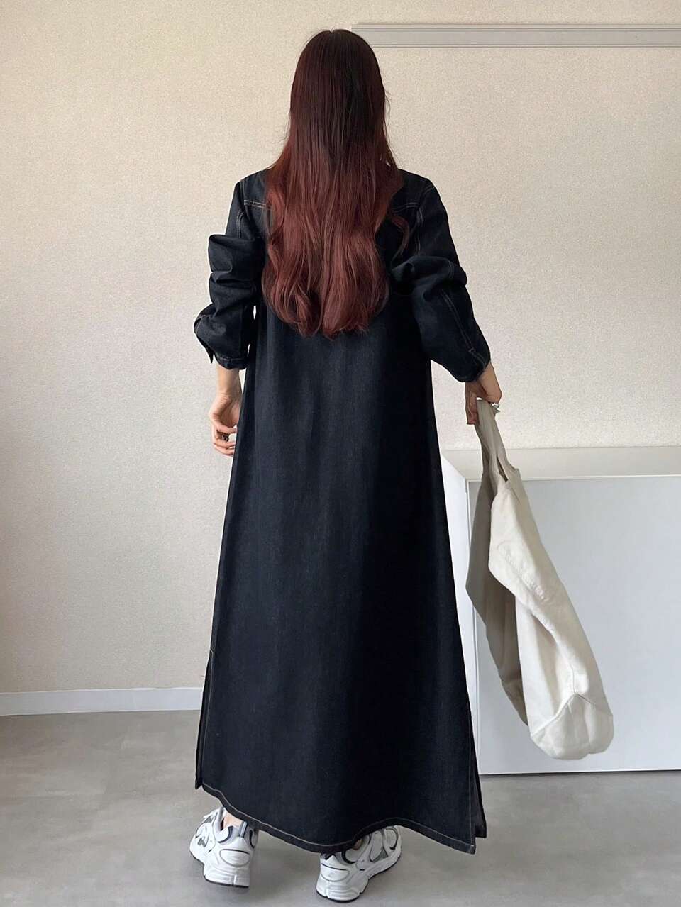 Women's Minimalist Versatile Single-Breasted Long Sleeve Pocket Commuter Denim Dress